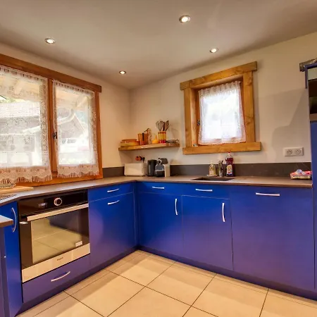 Moderne Avec Jacuzzi, Animaux Admis, Morillon